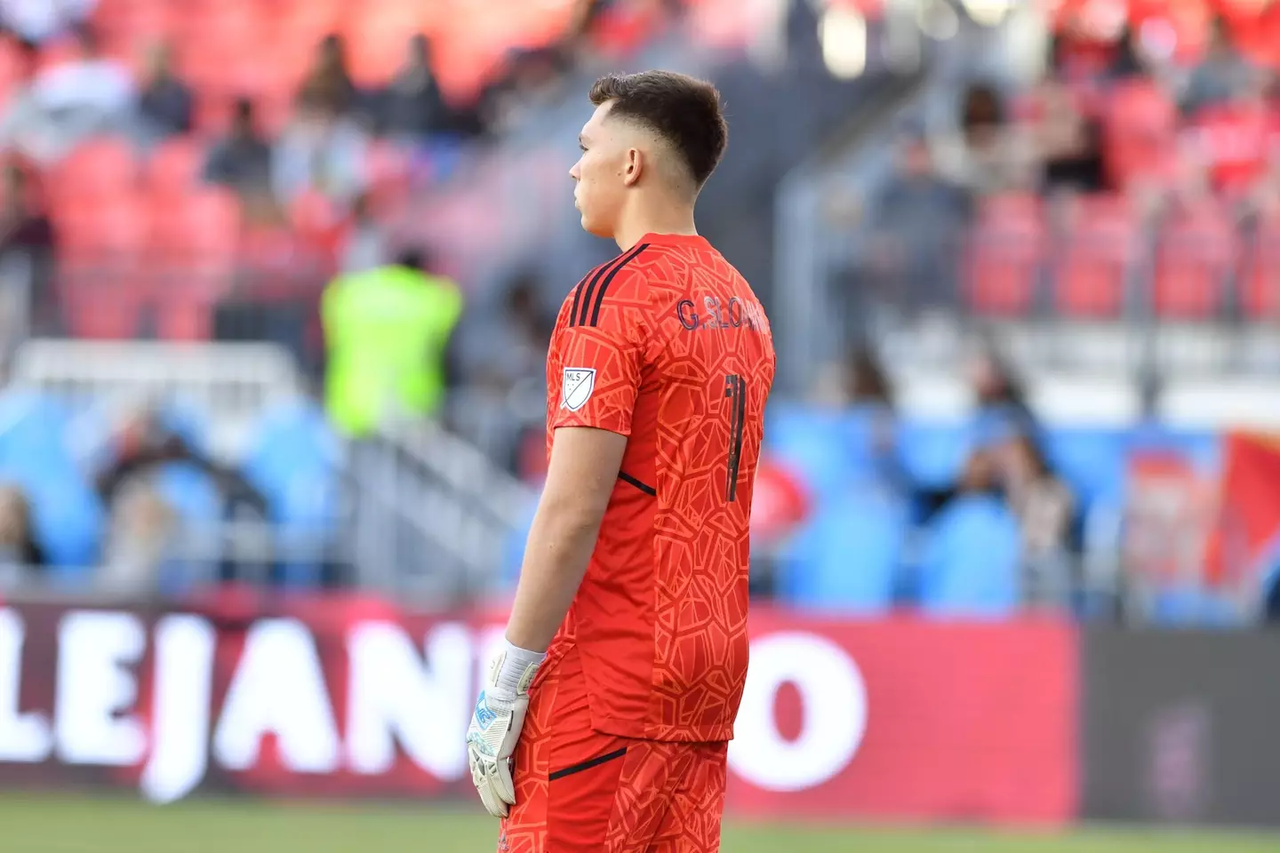 Chicago Fire goalkeeper Gabriel Slonina against Toronto FC. (Alamy)