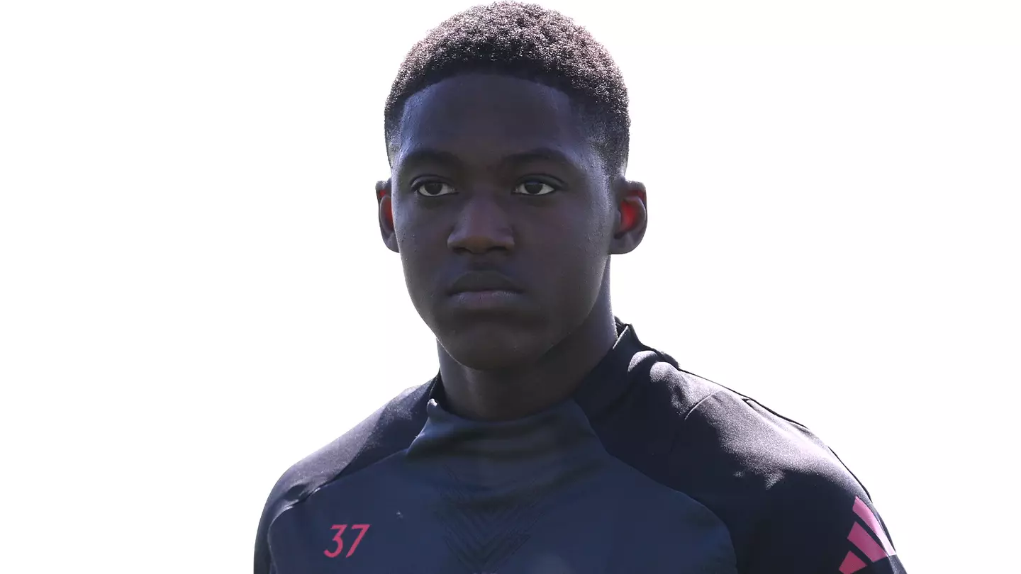 Premier League giants launch shock bid for Kobbie Mainoo with Man Utd future in serious doubt