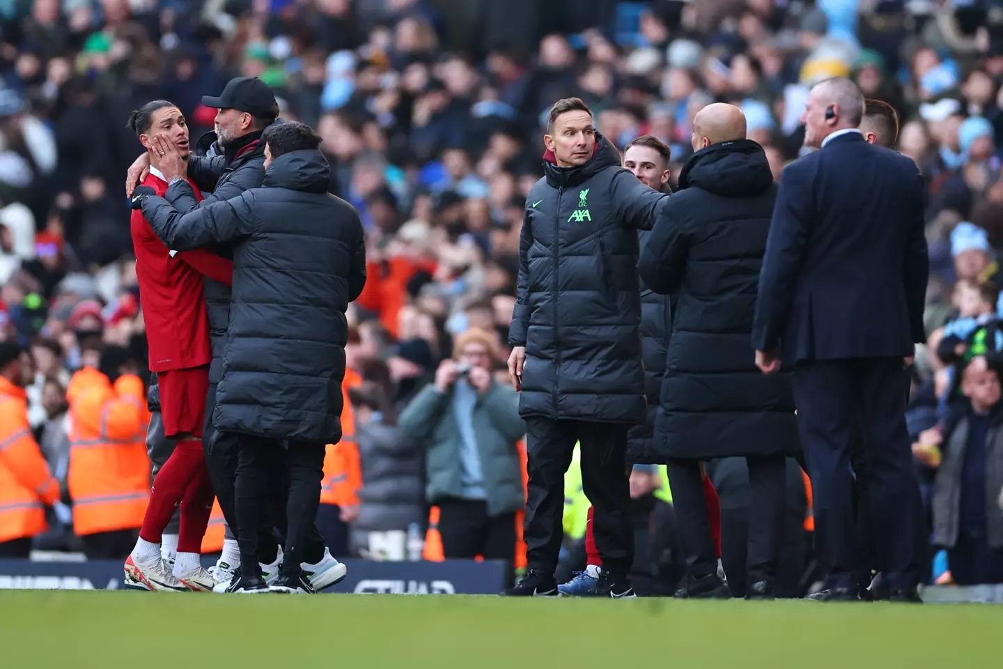 Nunez had to be held back by Liverpool staff. (Image