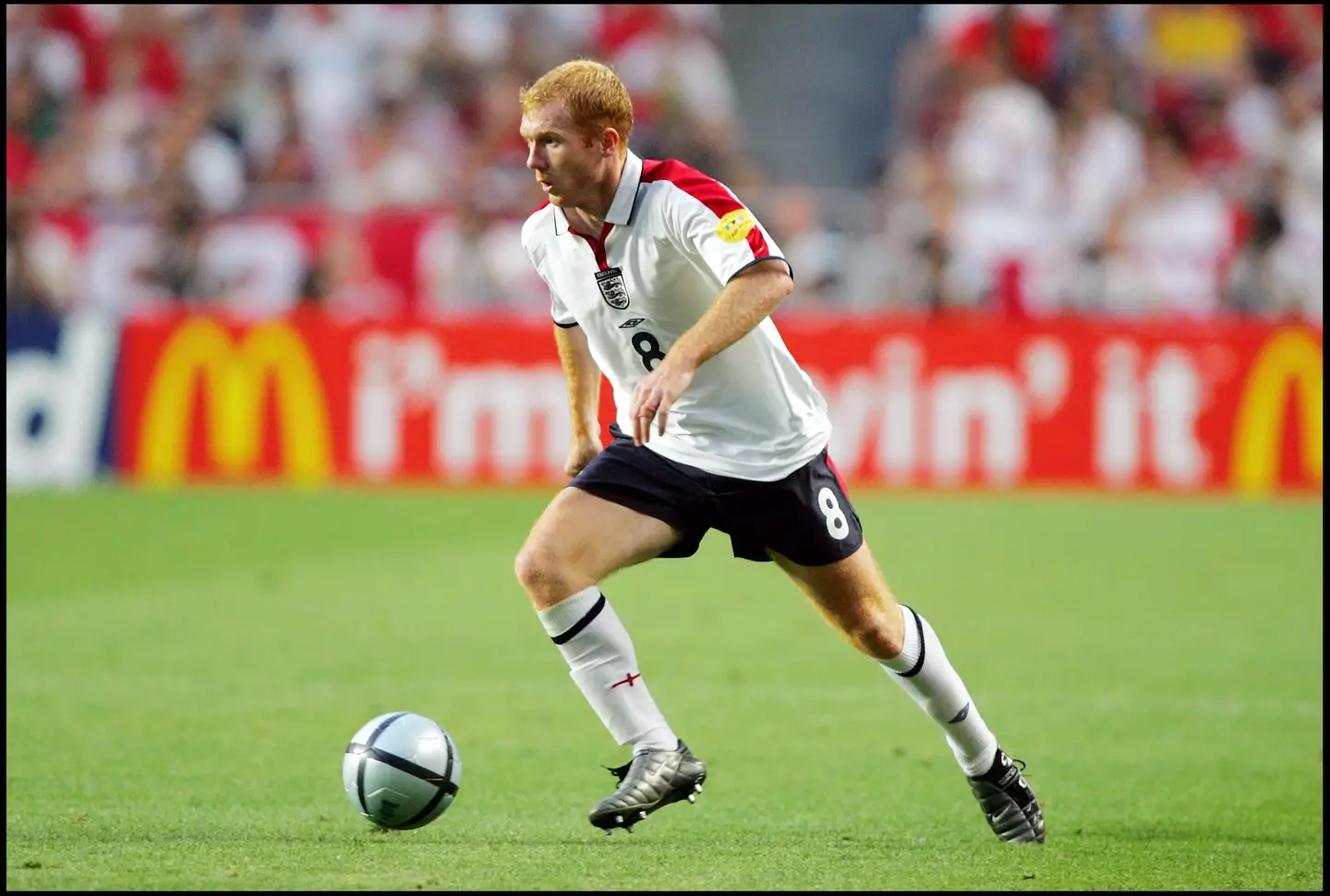 Paul Scholes in action for England at Euro 2004. Image: Getty 