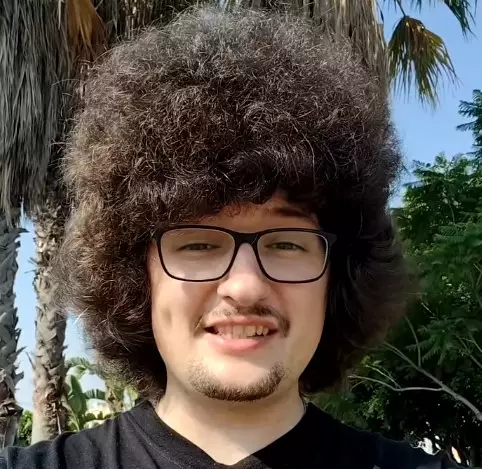 Frank Ilett has spent almost 500 days without a haircut. Image credit: The United Strand/Instagram