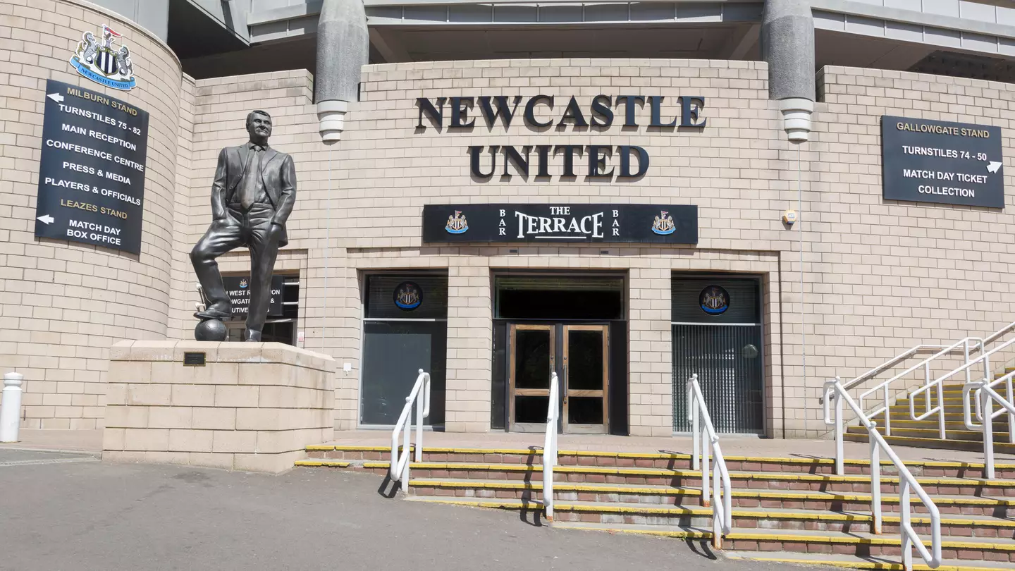 The latest on Sergio Gomez, Kalvin Phillips and Jonjo Shelvey ahead of Newcastle vs Manchester City (Premier League)
