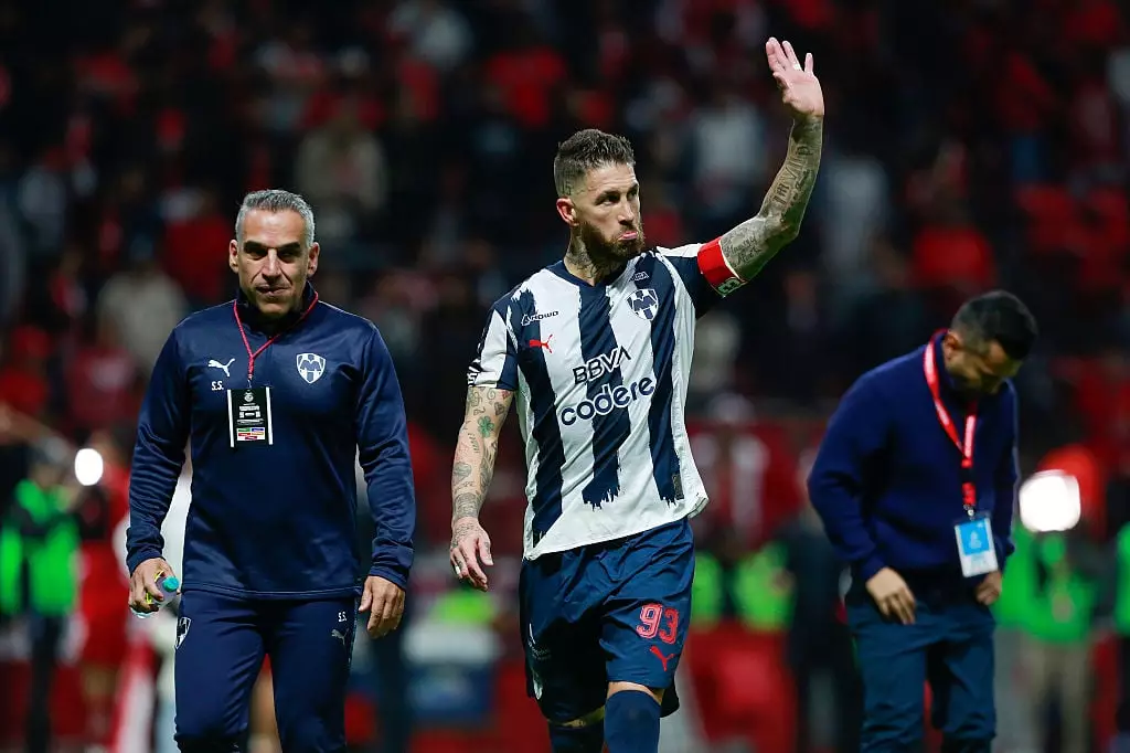Sergio Ramos waving to the Monterrey supporters in December 2025 (credit: getty)