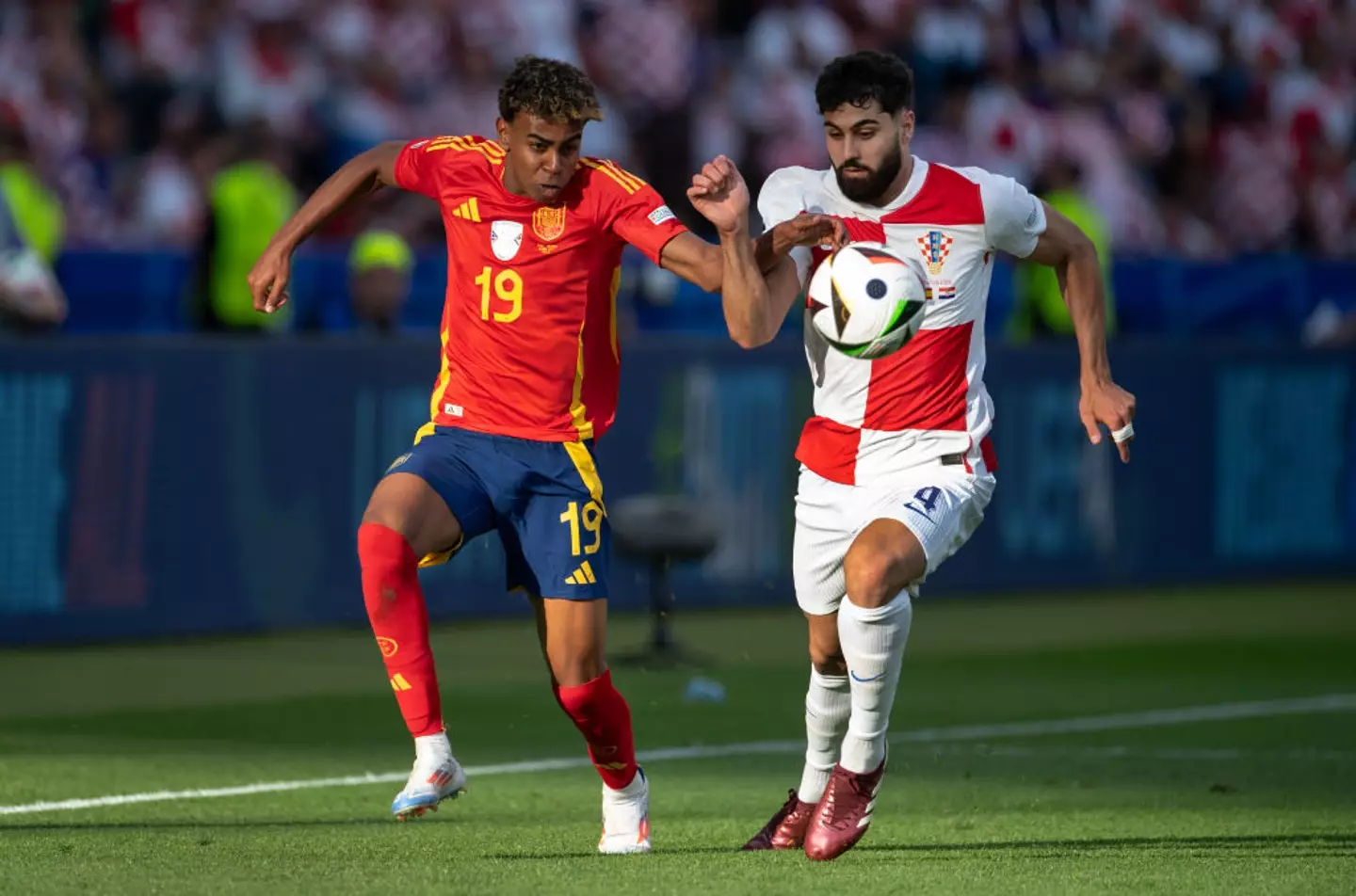 Lamine Yamal faced off against Manchester City's Josko Gvardiol who started at left-back for Croatia (Image: Getty)