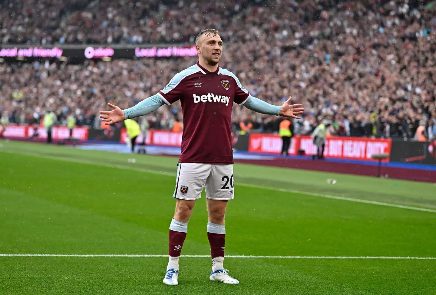 Jarrod Bowen scored a brace against Man City last season (MARTIN DALTON / Alamy)