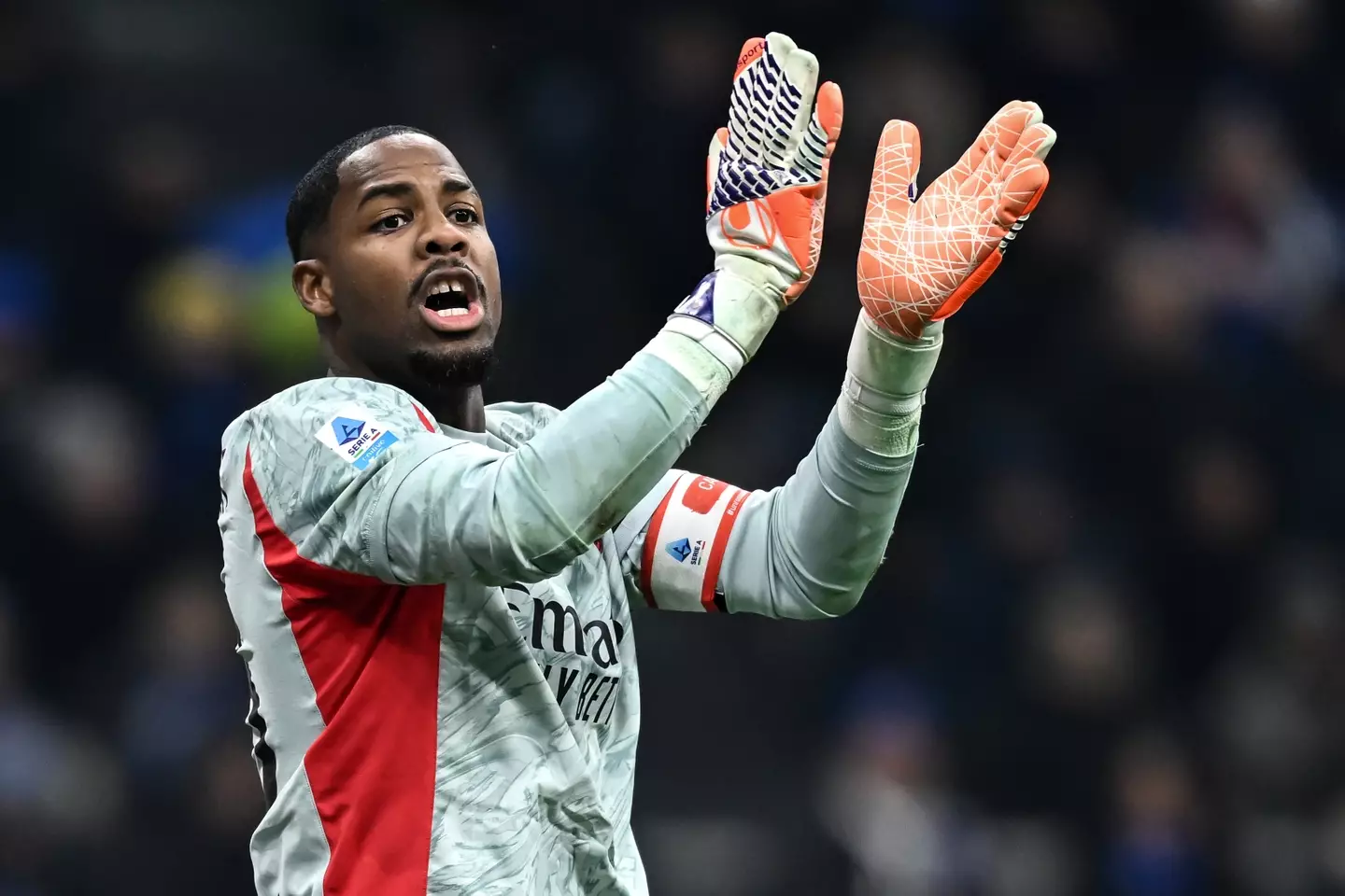 Chelsea have reopened talks with Mike Maignan's representatives. Image: Getty