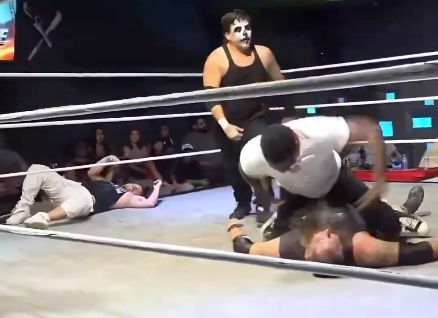 Jackson attacked Syko Stu in the centre of the ring (Image: Live stream)