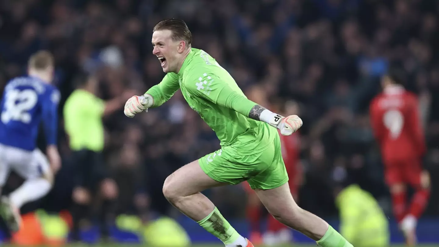 Fans spot what Jordan Pickford did immediately after Everton's equaliser vs Liverpool and it sums him up