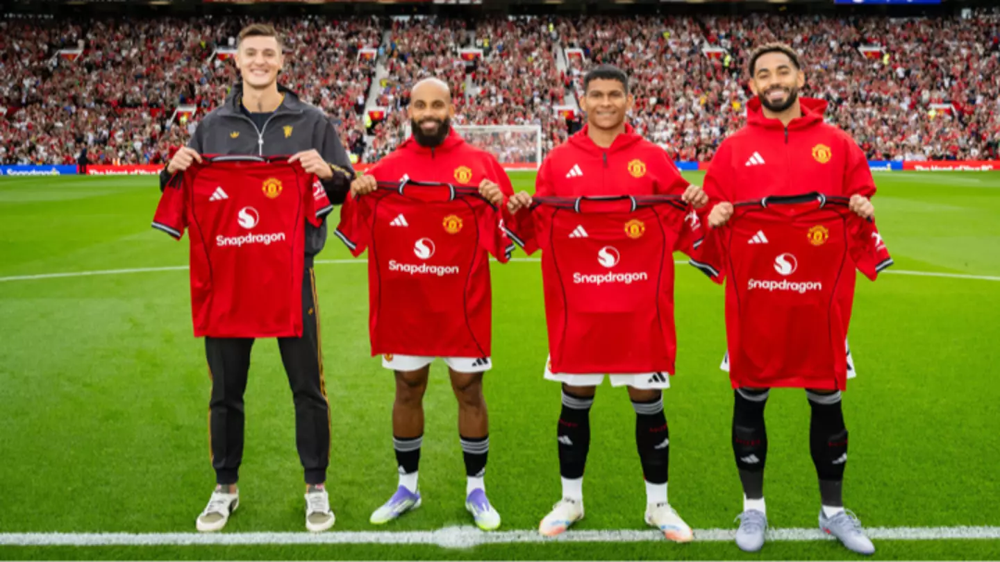 Man Utd fans think one player has been 'stripped' of his shirt number upon Benjamin Sesko's arrival