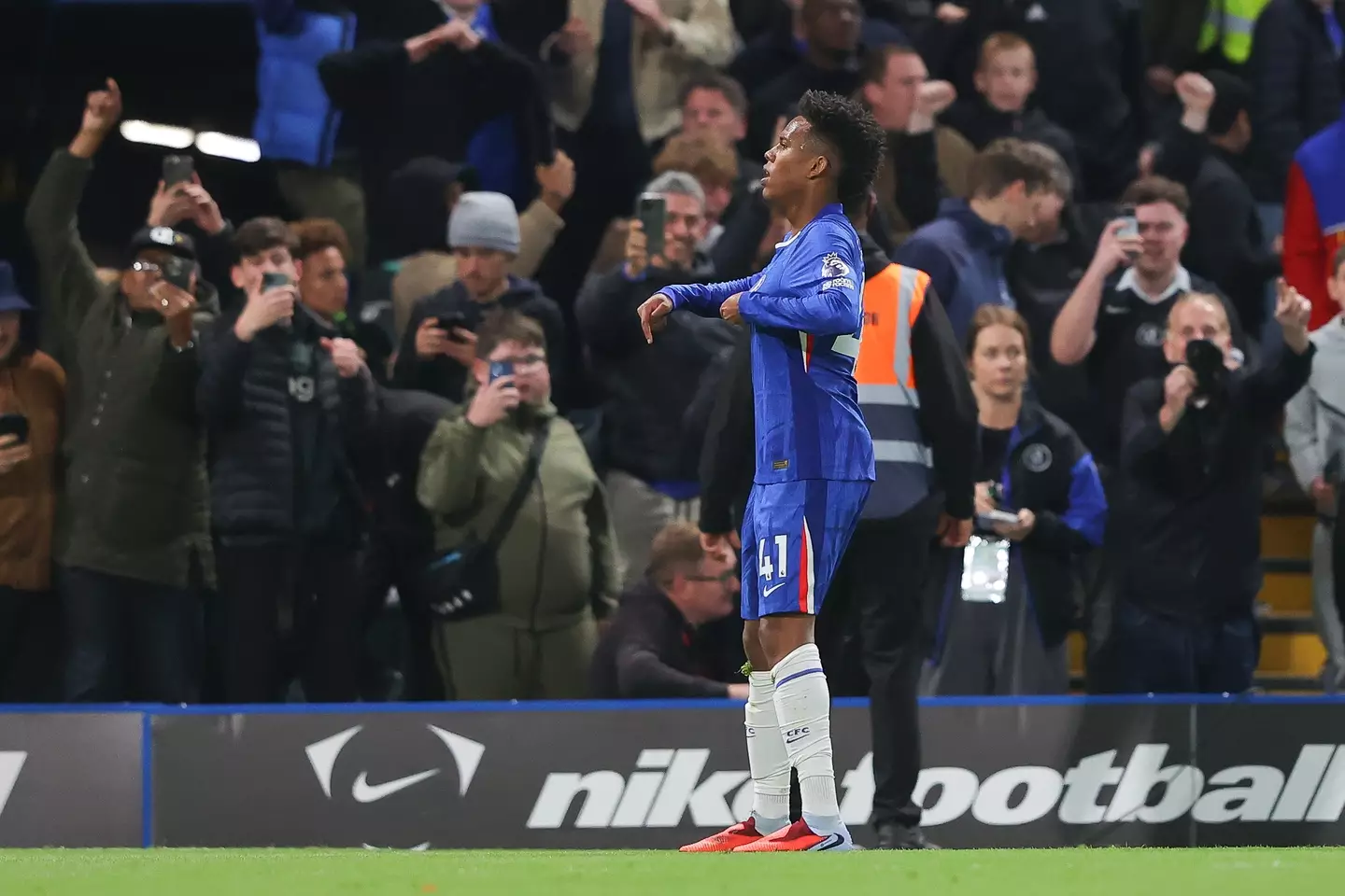 Estevao Willian netted a late winner for Chelsea against Liverpool. (Image: Getty)