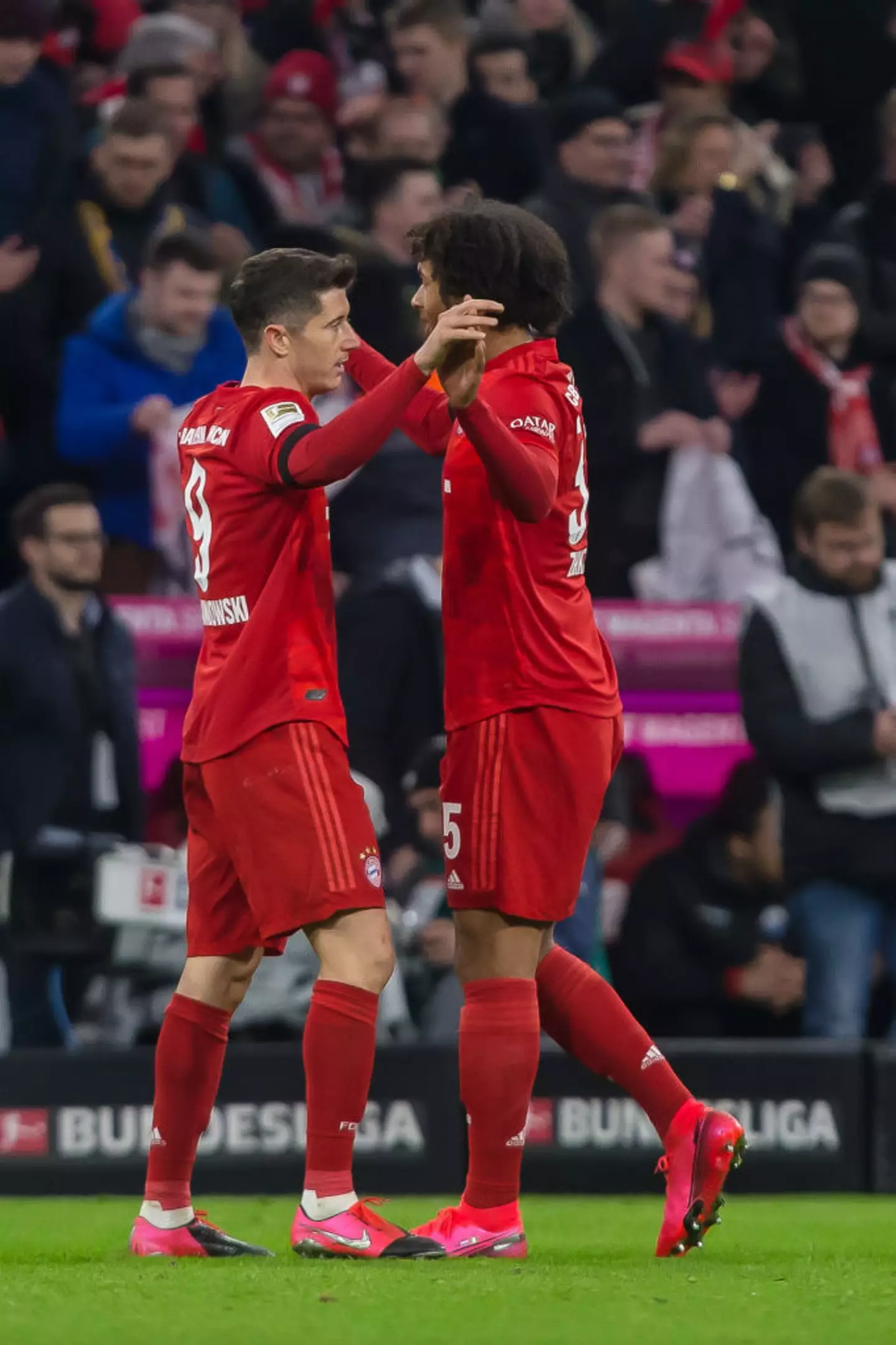 Robert Lewandowski played alongside Joshua Zirkzee at Bayern Munich. (Image: Getty)