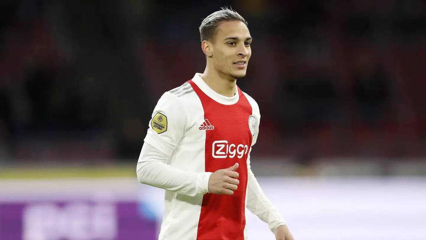 Ajax's Antony is linked with a move to Old Trafford.