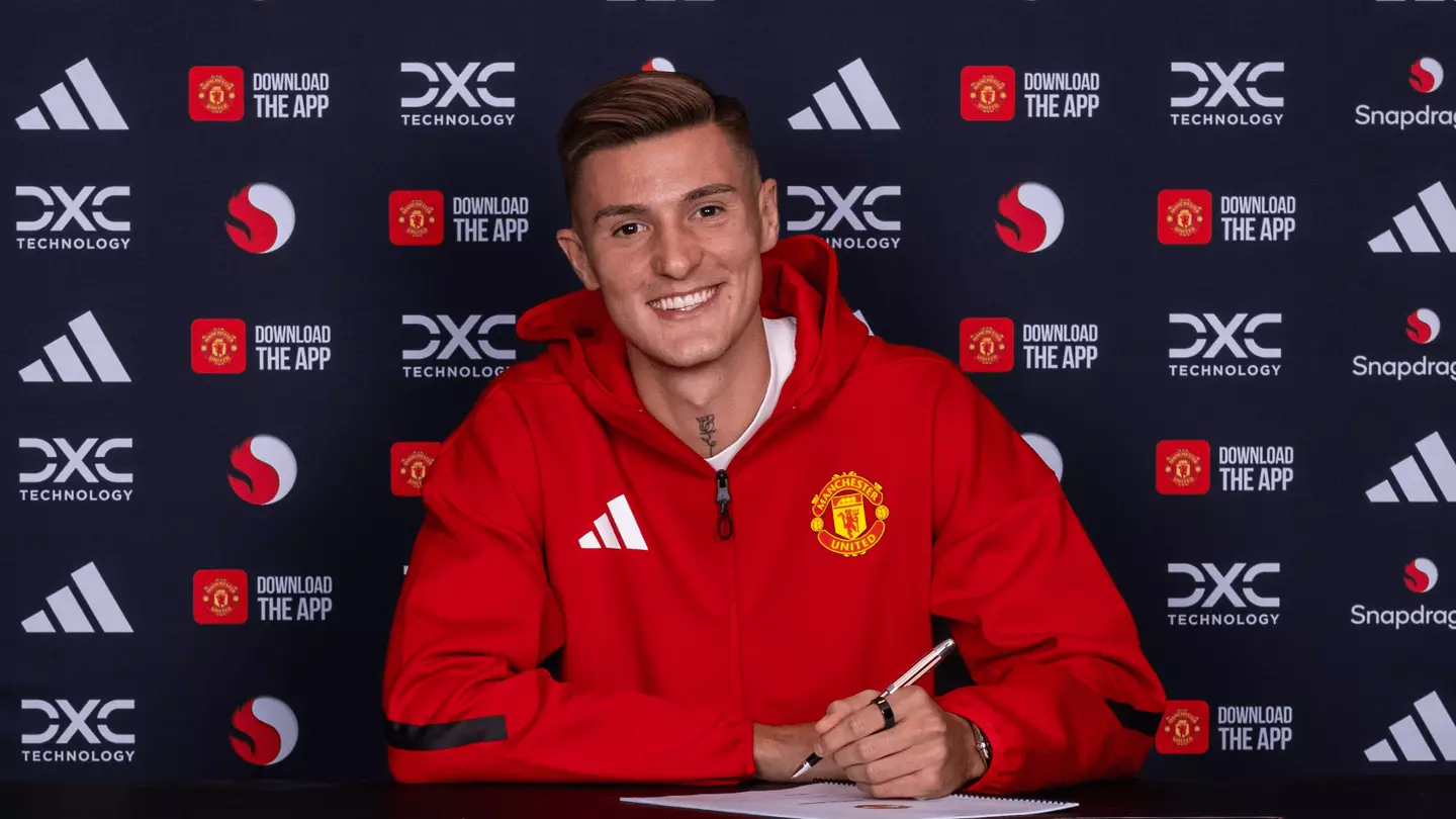Man Utd aim savage dig at Newcastle immediately after completing the signing of Benjamin Sesko