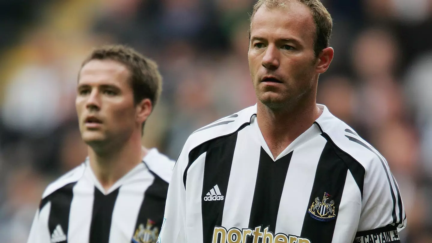 Alan Shearer (right) and an unnamed fan (Image: Getty)
