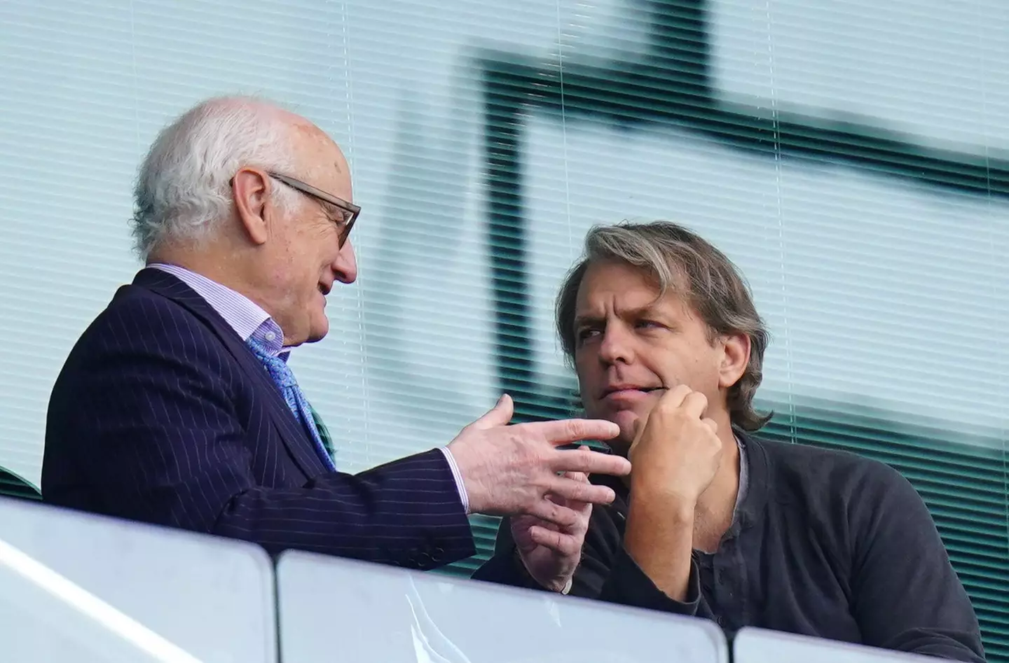 Todd Boehly speaking to Chelsea Chairman Bruce Buck at Stamford Bridge. (Alamy)