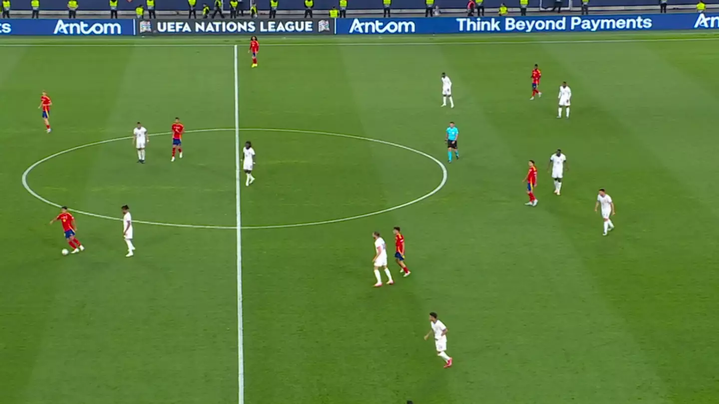 Fans are all in agreement that one player 'shouldn't be on the pitch' after disasterclass during Spain vs France