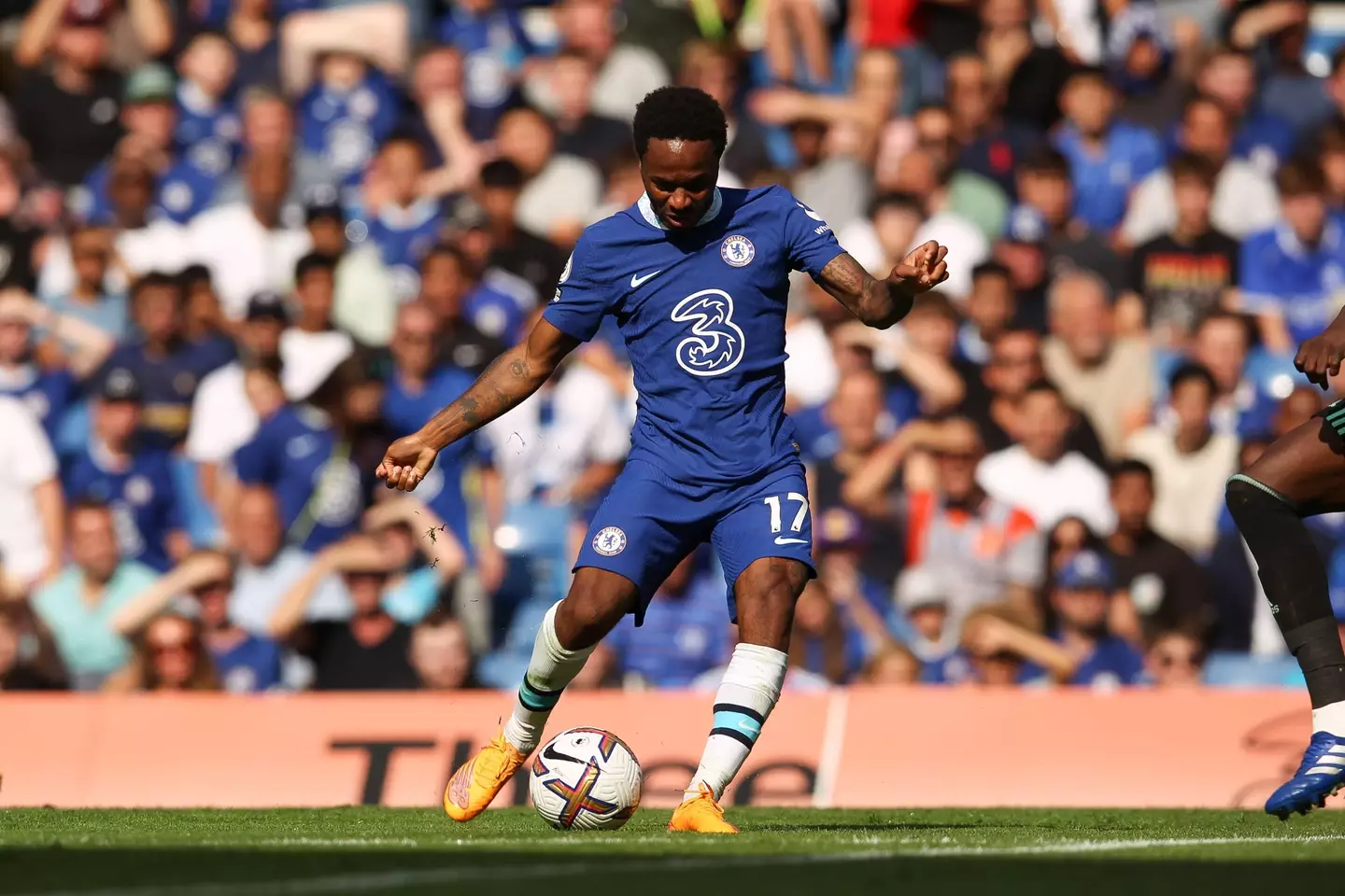 Raheem Sterling scoring the opener for Chelsea vs Leicester City. (Alamy)