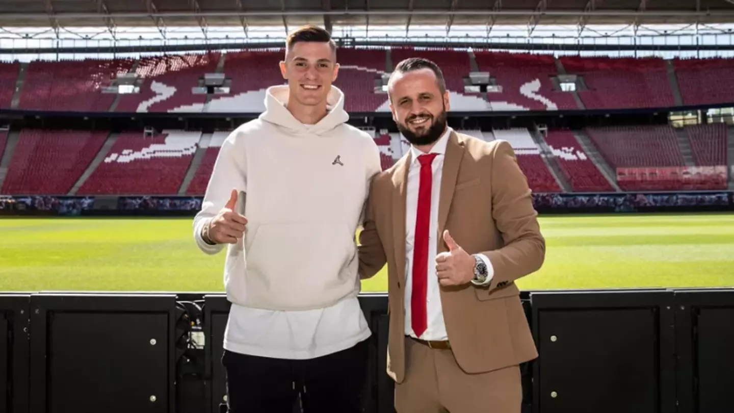 Man Utd fans go into meltdown after Benjamin Sesko transfer hint on Instagram emerges