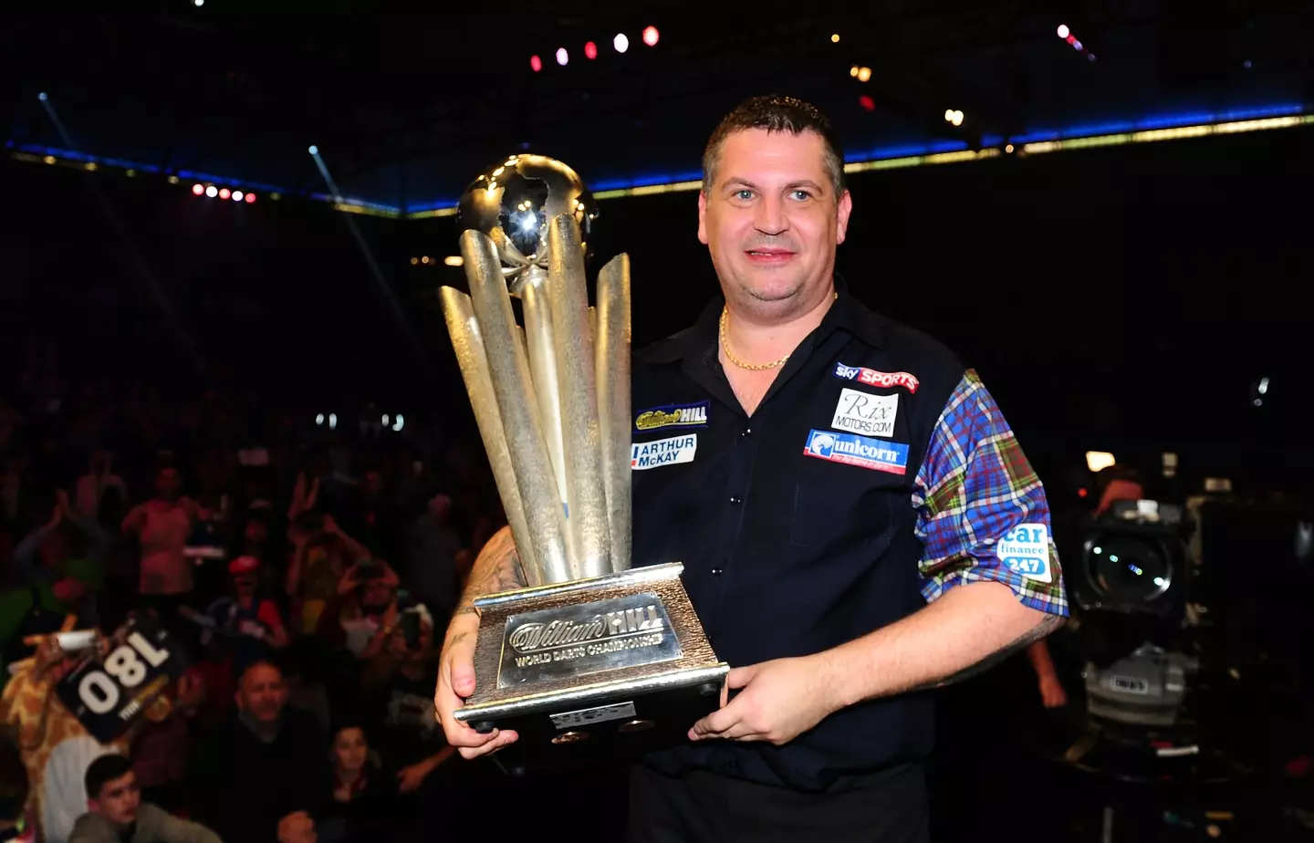 Gary Anderson last won the world title in 2016 (Image: Getty)