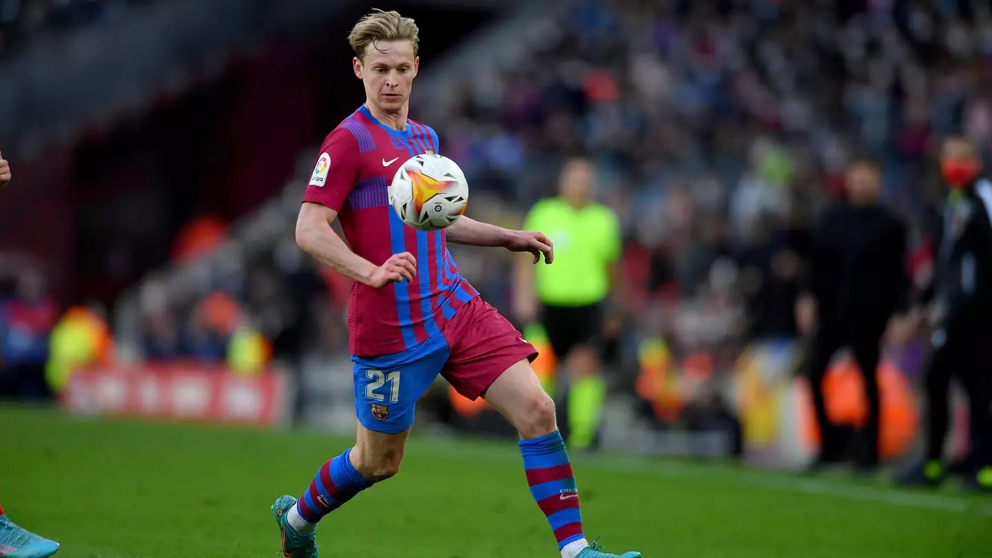 Frenkie de Jong is rumoured to be Erik ten Hag's priority target at Manchester United. 