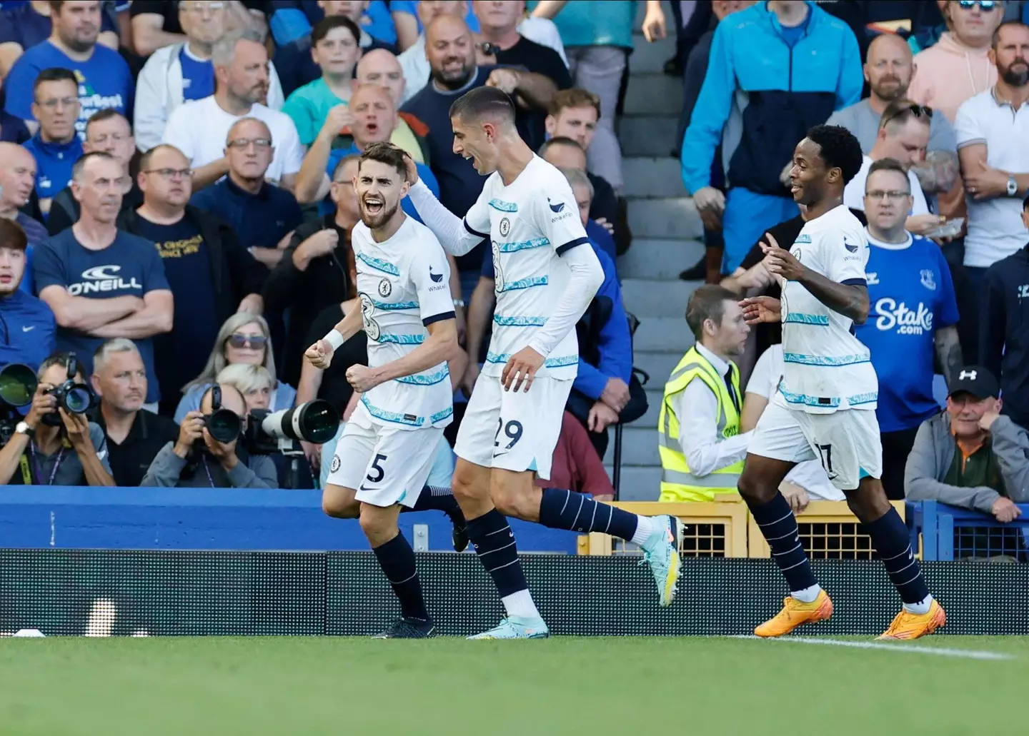 Jorginho celebrates his goal against Everton. (Alamy)