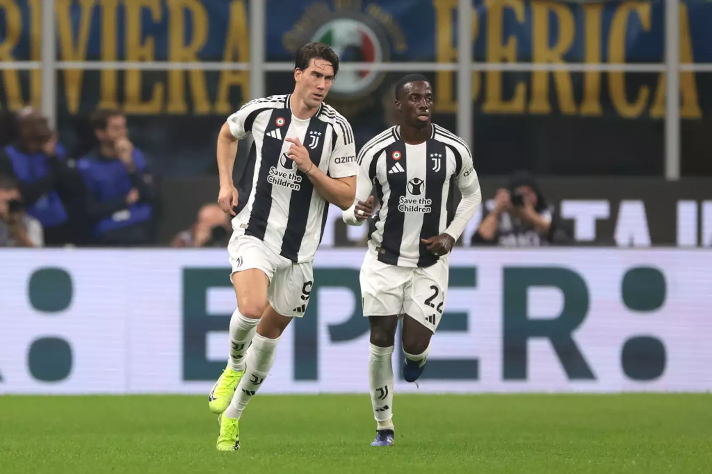 Both Dusan Vlahovic and Timothy Weah have been linked with a move to United. (Image: Getty)