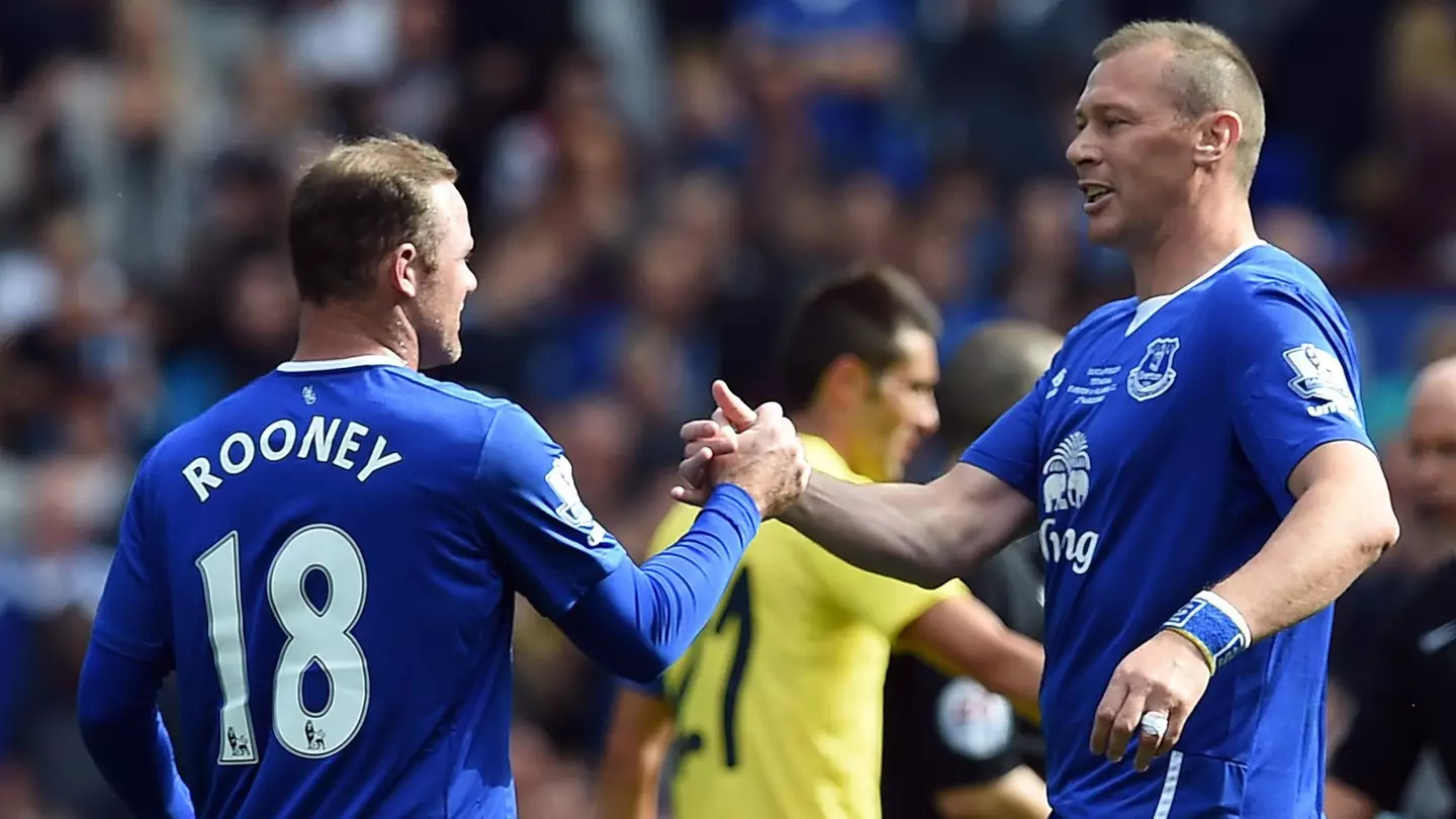 Duncan Ferguson faced Wayne Rooney in training-ground boxing match and one man 'hid away'