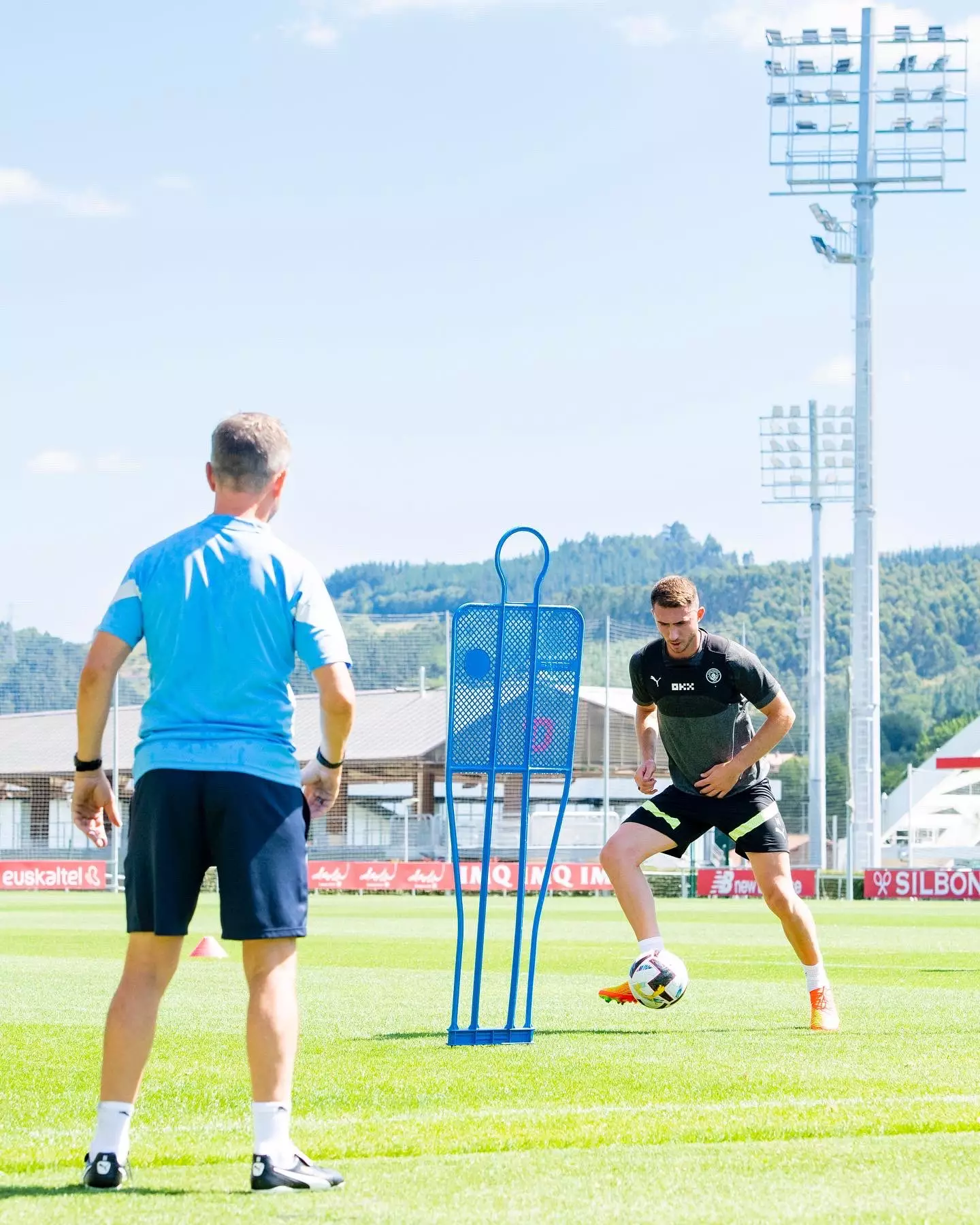 Aymeric Laporte is close to returning to action for Manchester City (Twitter: Laporte)