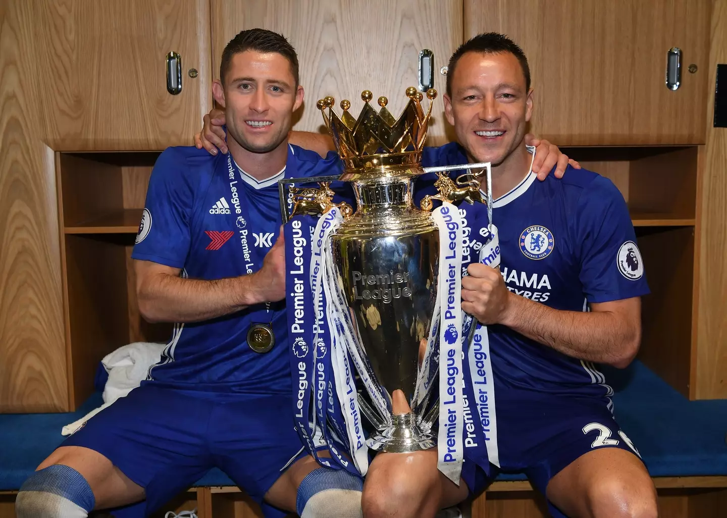 John Terry and Gary Cahill pose with the Premier League trophy. Image: Getty
