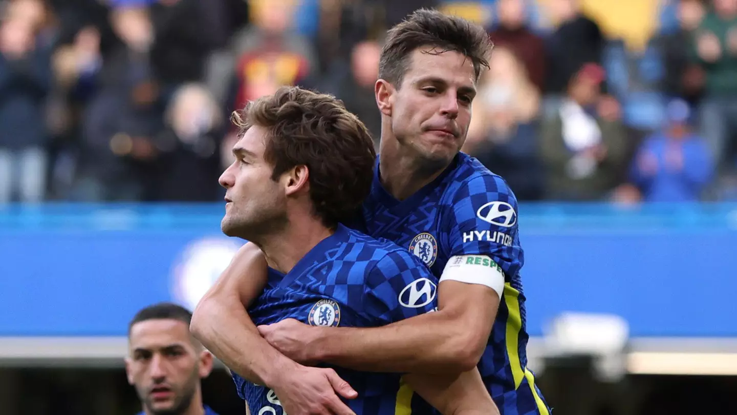 Chelsea's Marcos Alonso celebrates scoring their second goal with Cesar Azpilicueta. (Alamy)