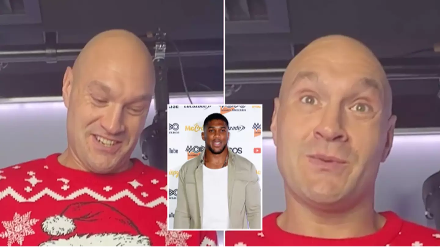 Tyson Fury can't resist poking fun at Anthony Joshua with Christmas cracker joke