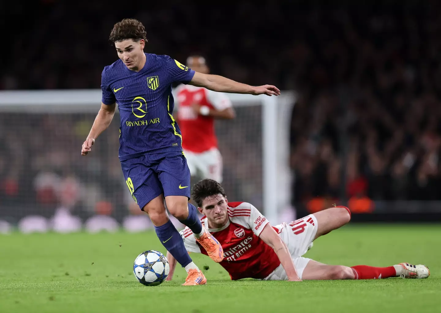 Julian Alvarez in action against Arsenal. Image: Getty