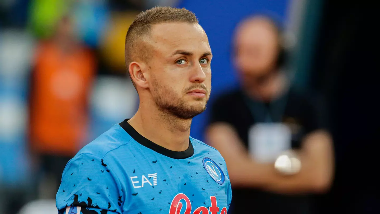From Italy: Manchester City and Chelsea make 'phone calls' for Napoli midfielder