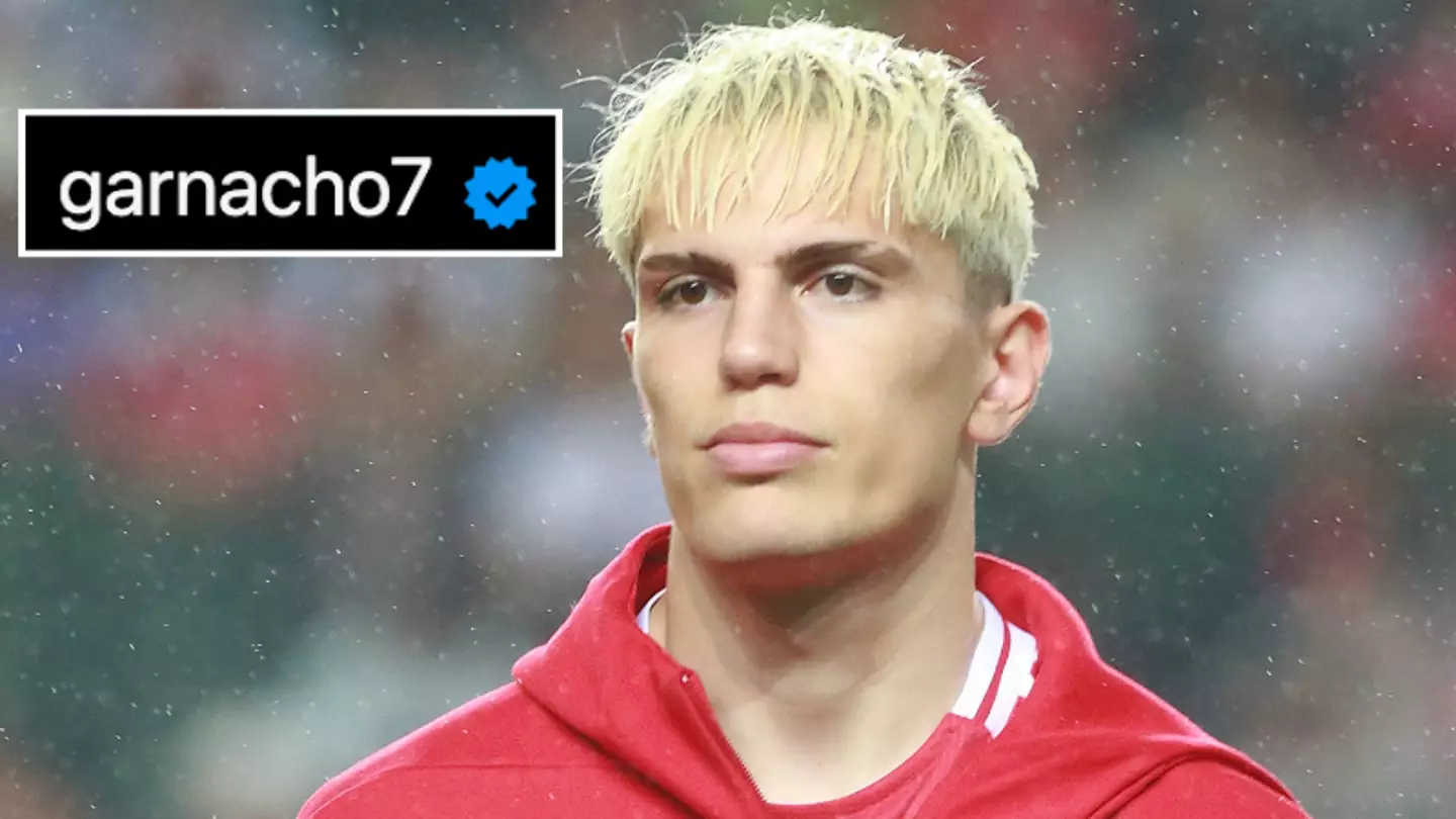 Man Utd fans spot what Alejandro Garnacho did before West Ham friendly and it's left them completely confused