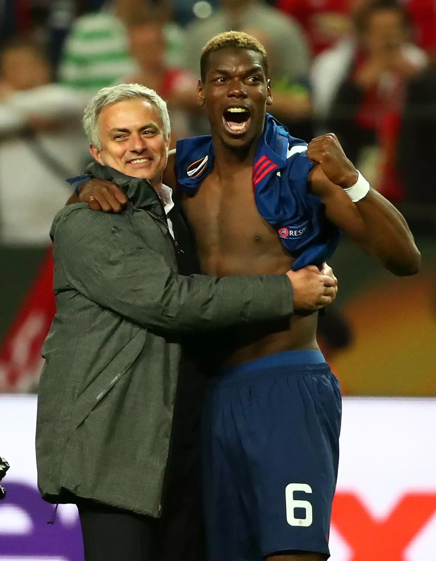Paul Pogba celebrate Manchester United's Europa League glory with Jose Mourinho in 2017. (Alamy)