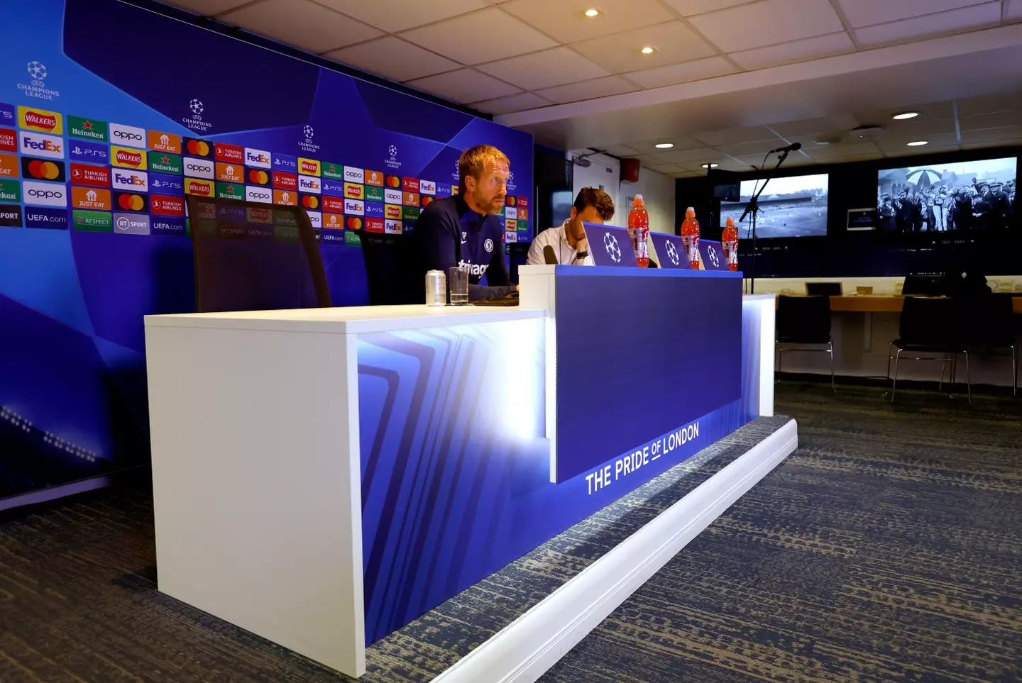 Graham Potter speaking to the media. (Alamy)