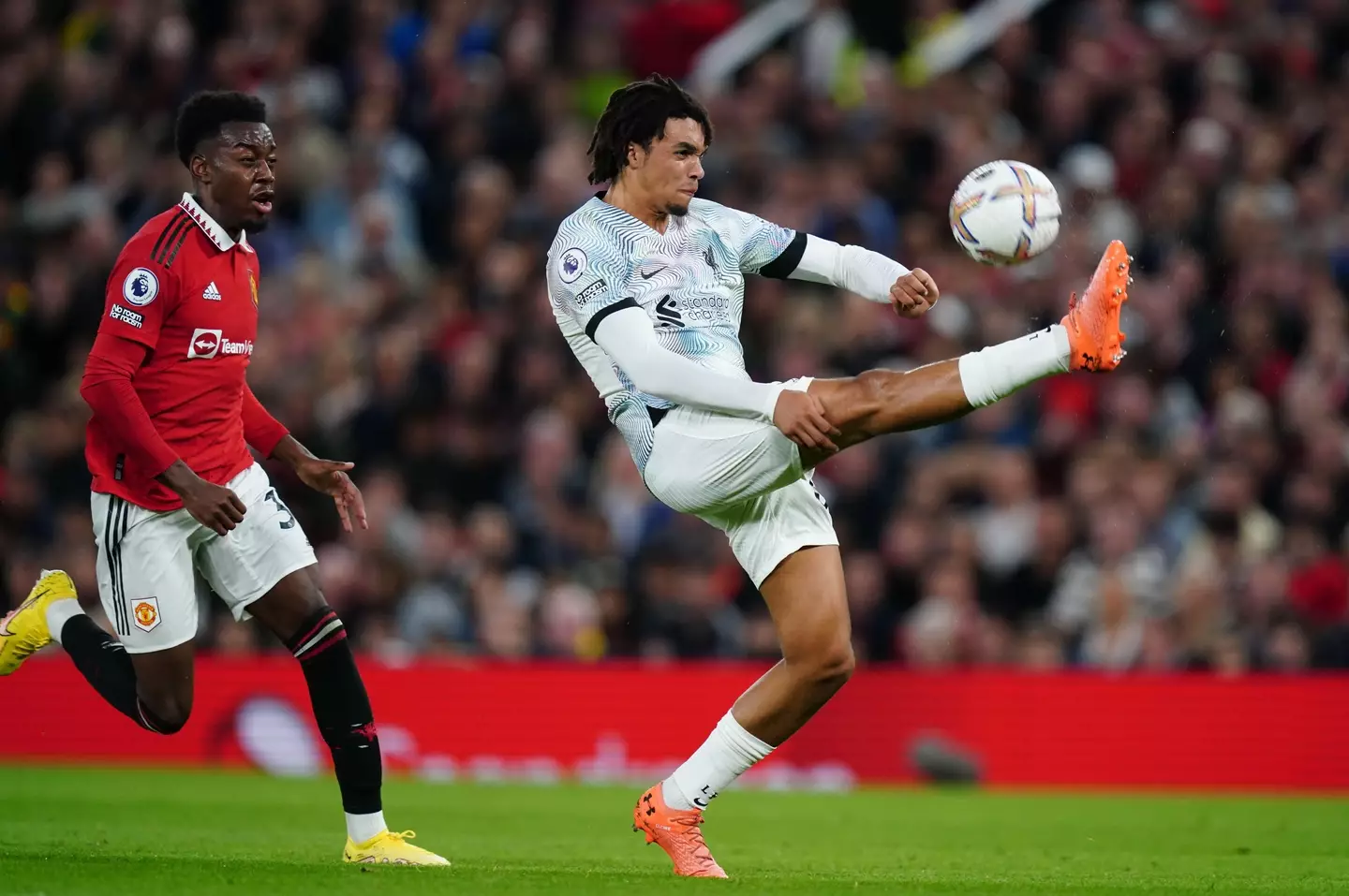 Alexander-Arnold had a tricky evening at Old Trafford. (Image