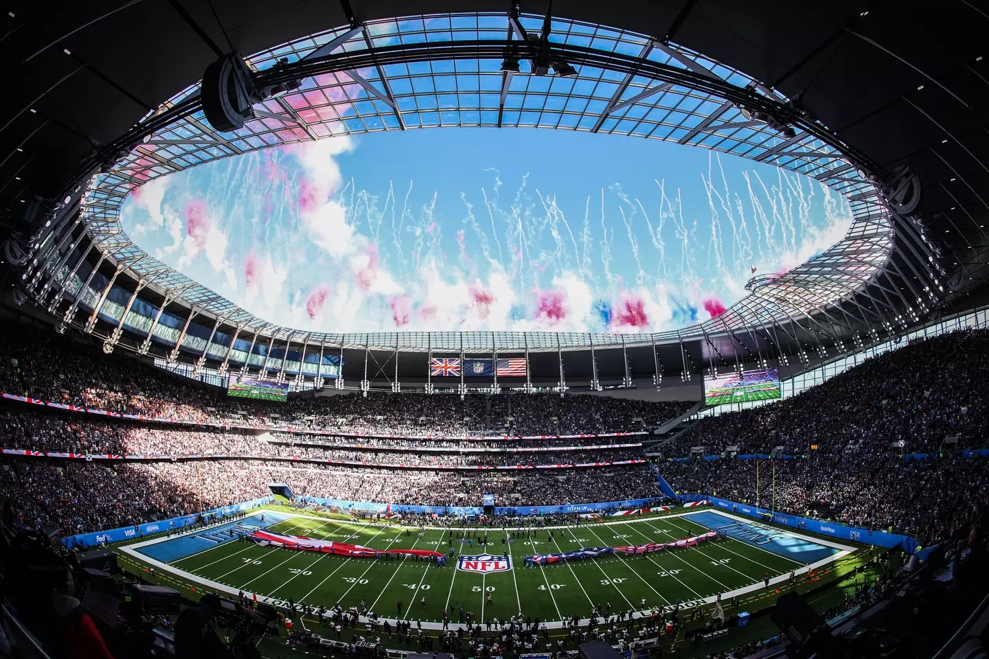 Tottenham Hotspur Stadium hosts an NFL game. Image: Getty 