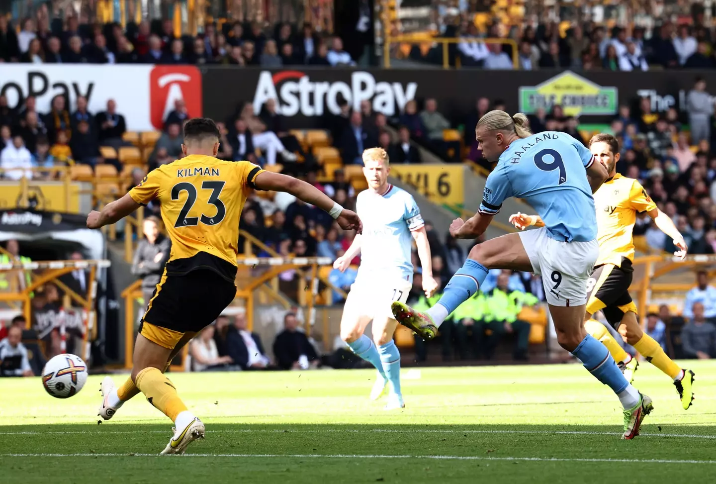 Haaland scoring from outside the box. Image: Alamy