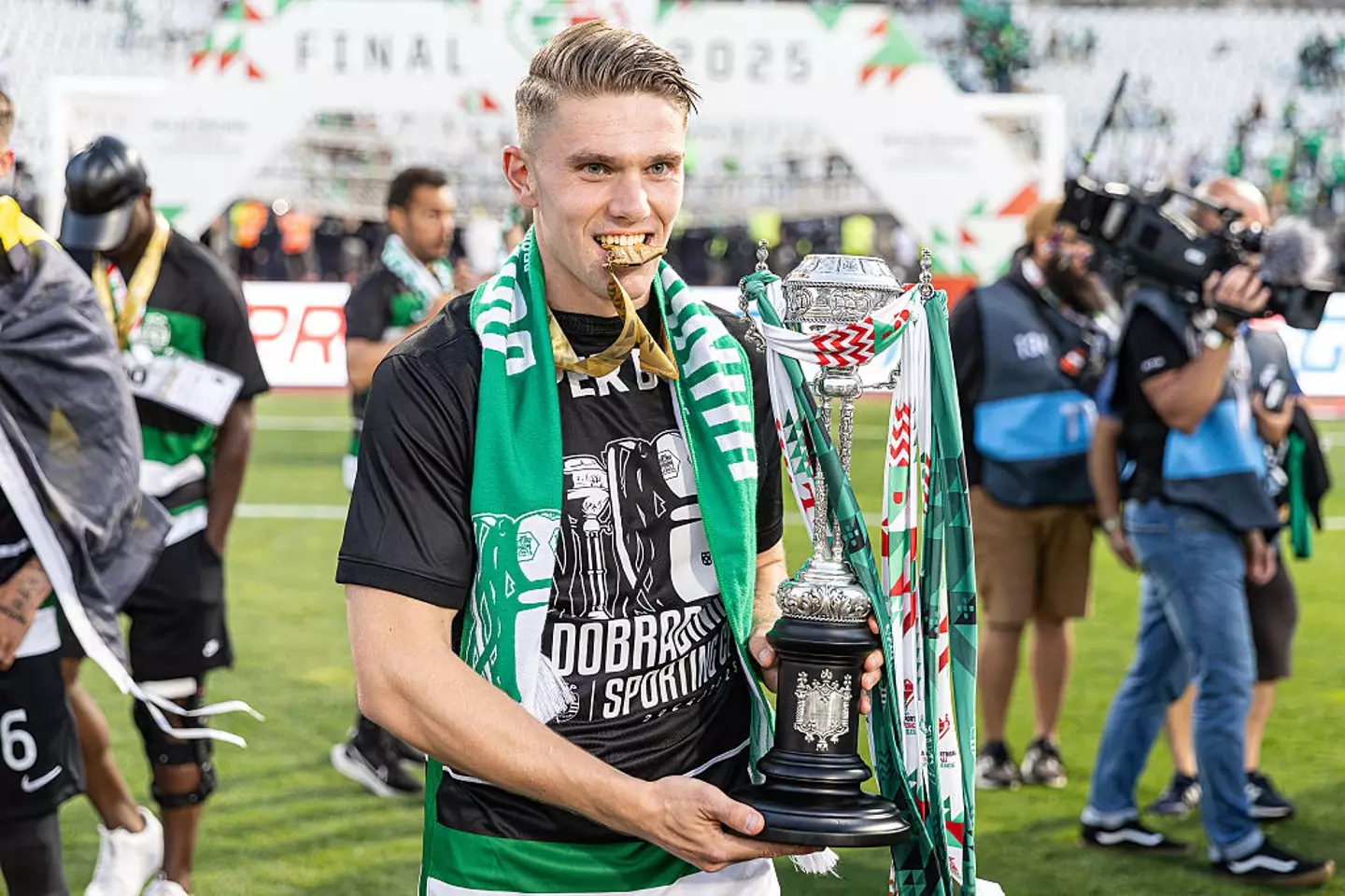 Viktor Gyokeres with the Portuguese Cup (Credit:Getty)