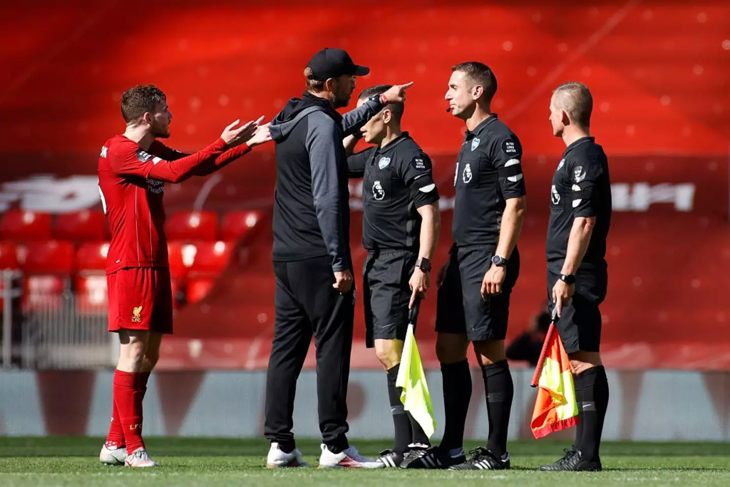 Jurgen Klopp and David Coote (Image: Getty)