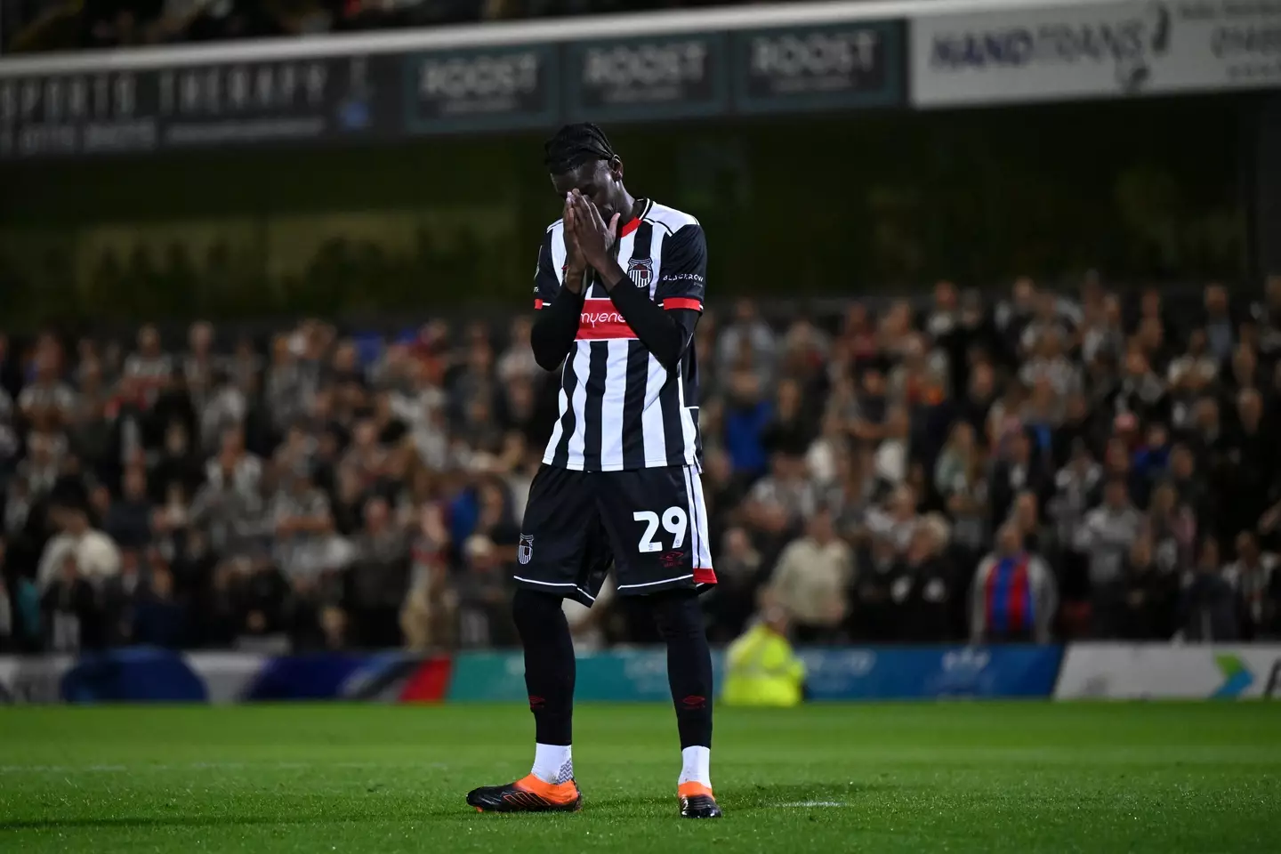 Grimsby Town's Clarke Oduor. Image: Shaun Botterill / Staff via Getty