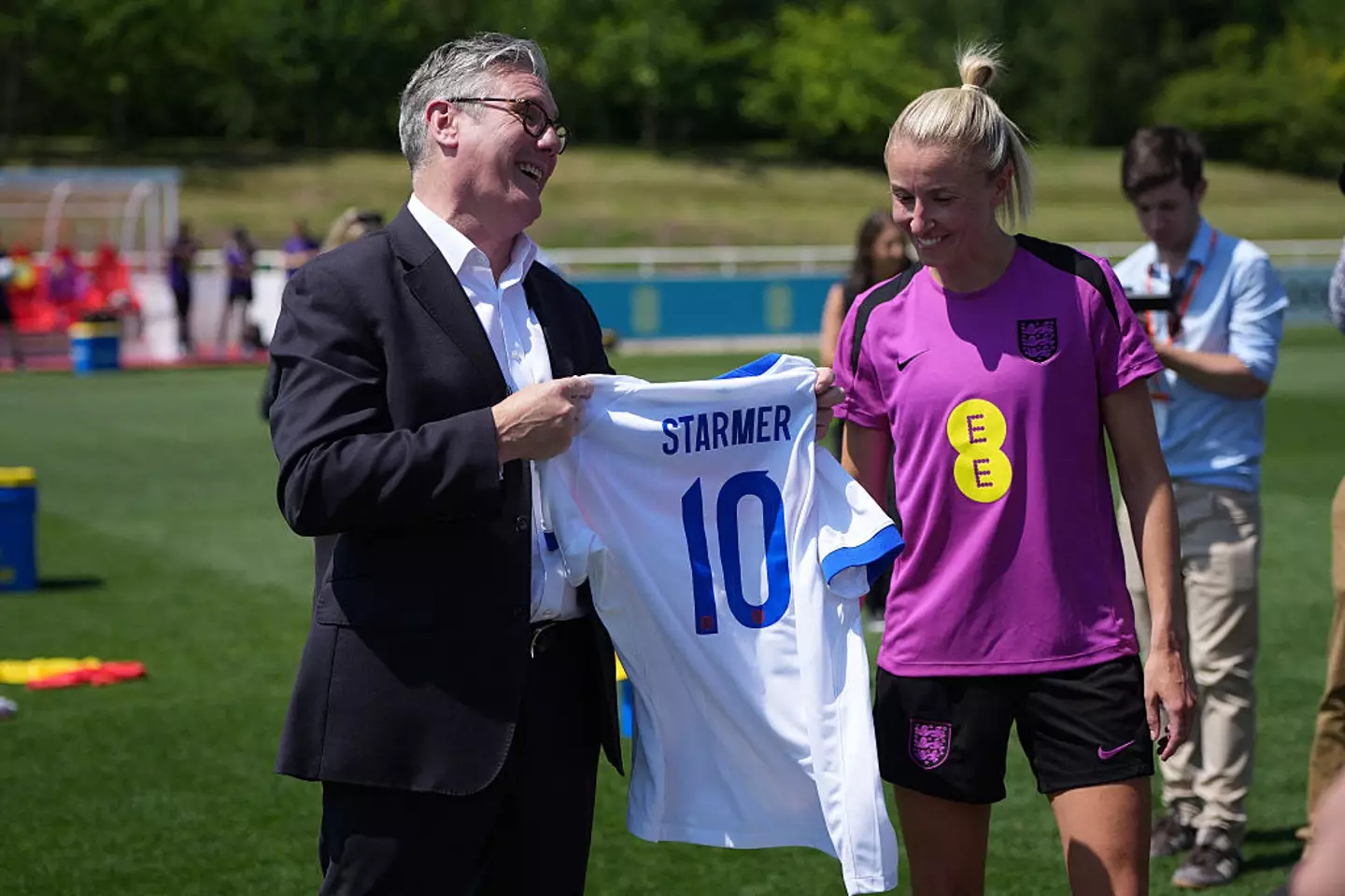 Starmer met the Lionesses squad, including captain Leah Williamson, before they travelled to Switzerland (Image: Getty)