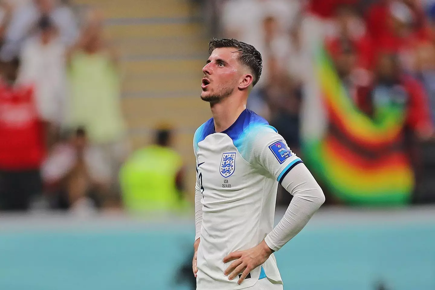 Mason Mount cuts a dejected figure during England vs. USA. Image: Alamy