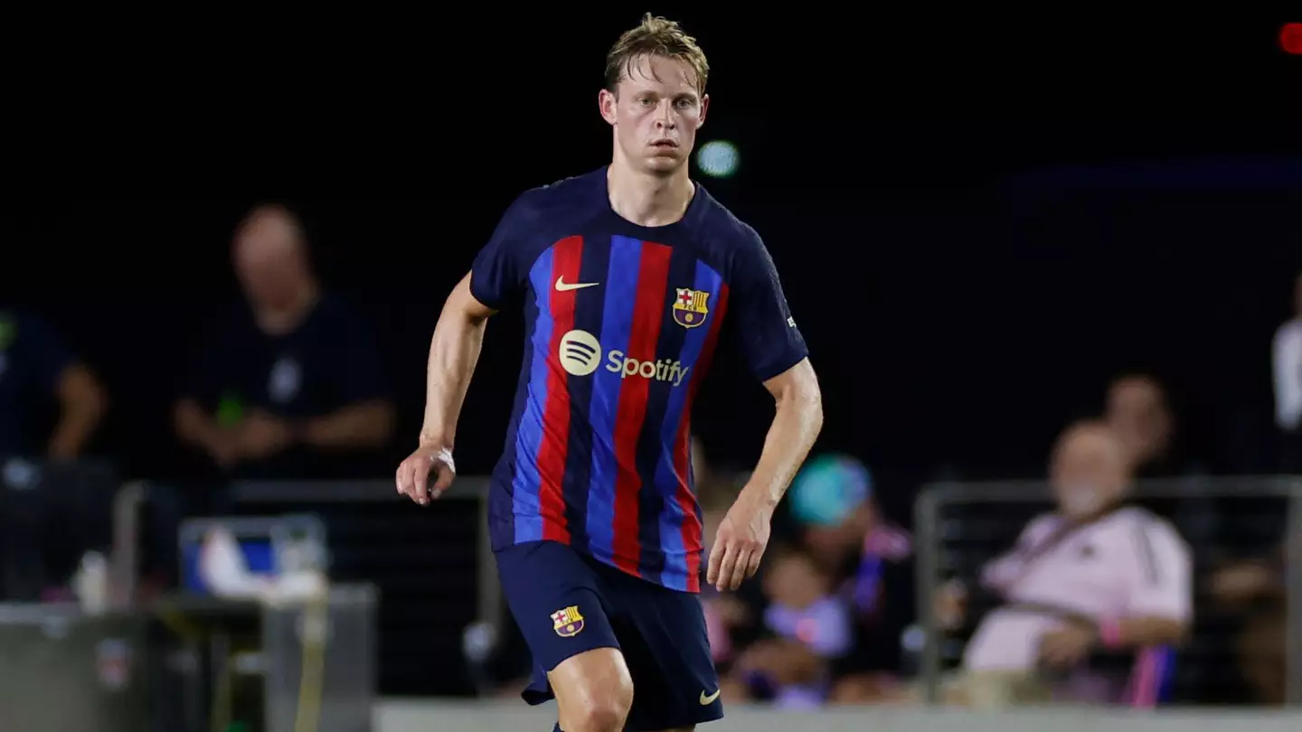 Frenkie de Jong in Barcelona action. (Alamy)