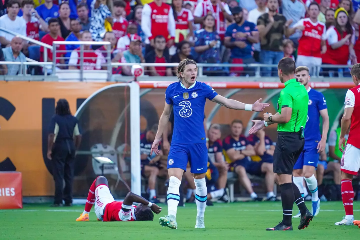 Chelsea Midfielder Conor Gallagher argues with the Ref in the first half at Camping World Stadium in a Friendly Match. (Alamy)