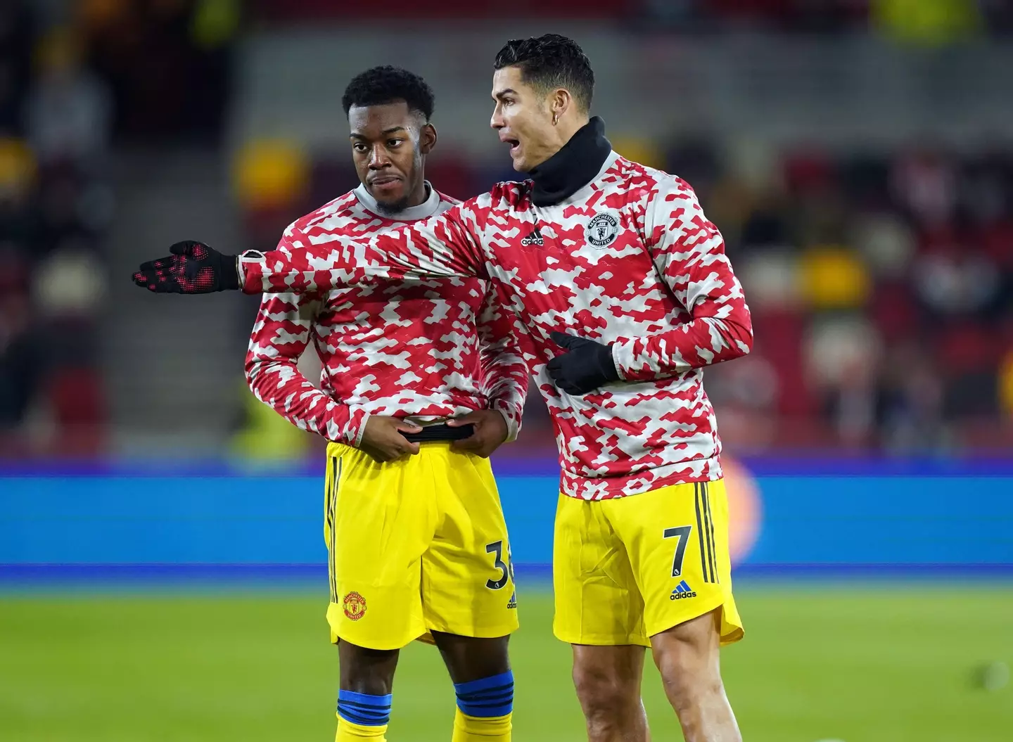 Cristiano Ronaldo was often seen giving advice to Anthony Elanga last season. (Alamy)