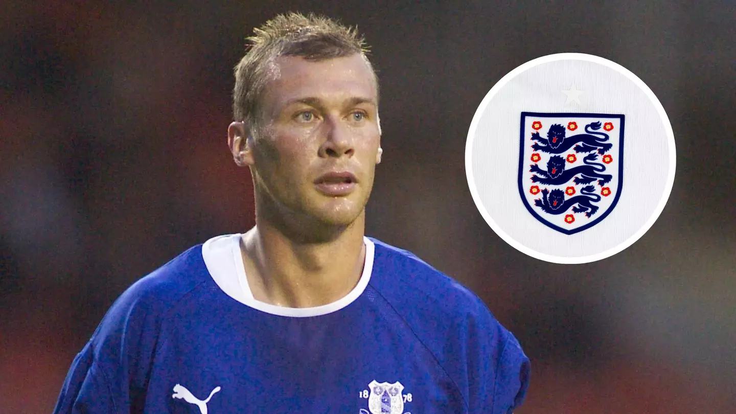 Current England international 'battered' Duncan Ferguson in training ground boxing match behind closed doors