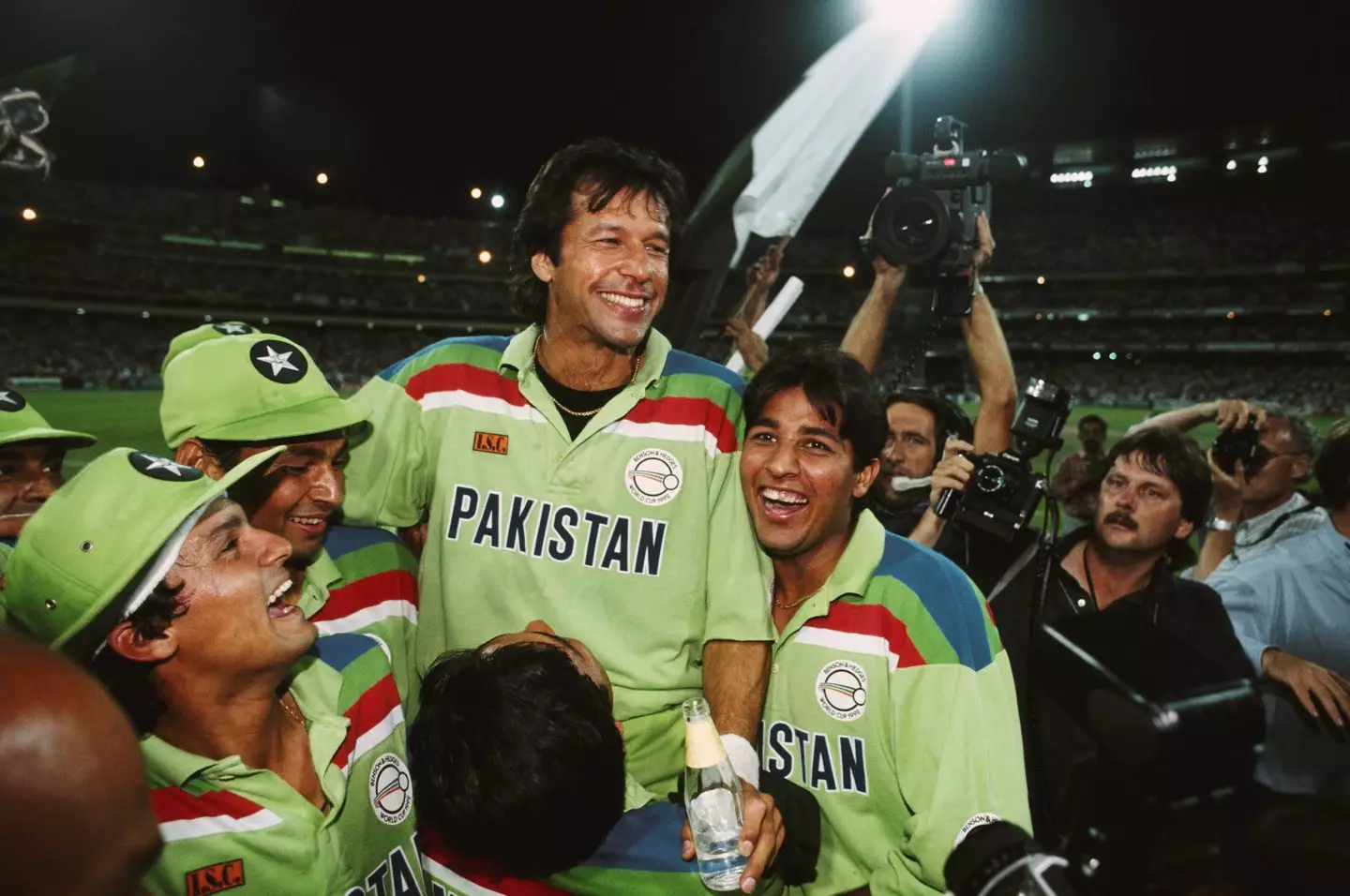 Imran Khan celebrates winning the ICC Cricket World Cup. Image: Getty