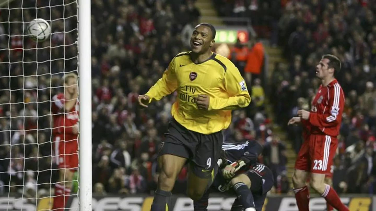 Julio Baptista.